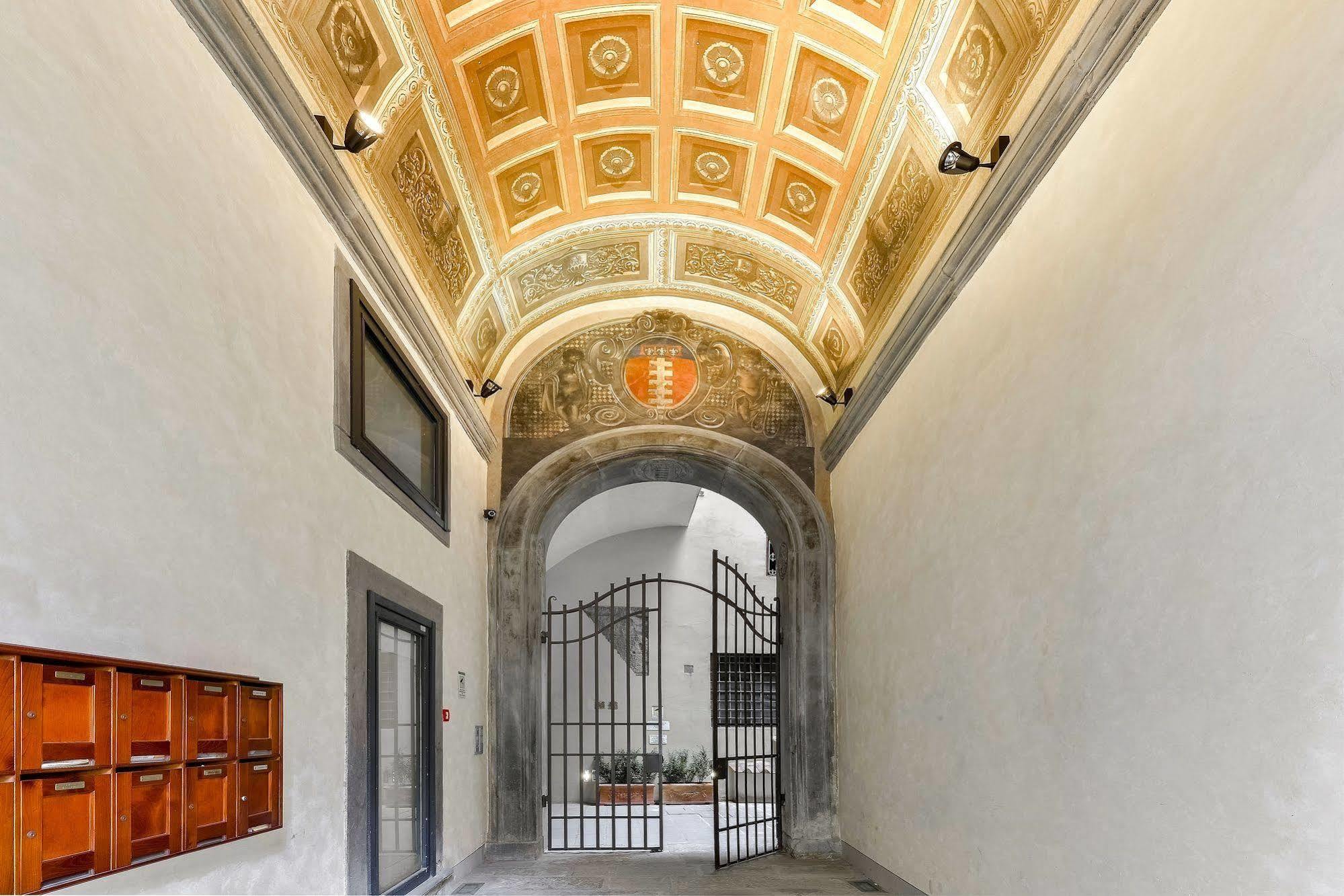 Palazzo Uguccioni Apartments Floransa Dış mekan fotoğraf